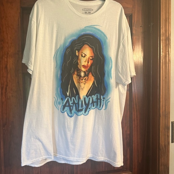 Asliyah White Graphic T-Shirt with Blue and Black Design - Picture 1 of 2